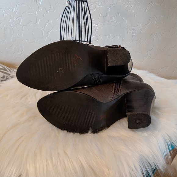 BOGO 1/2 Off / JustFab/ Trinley Booties - Picture 4 of 5